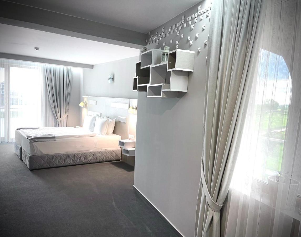 Del Ponte Hotell Svilengrad Exteriör bild